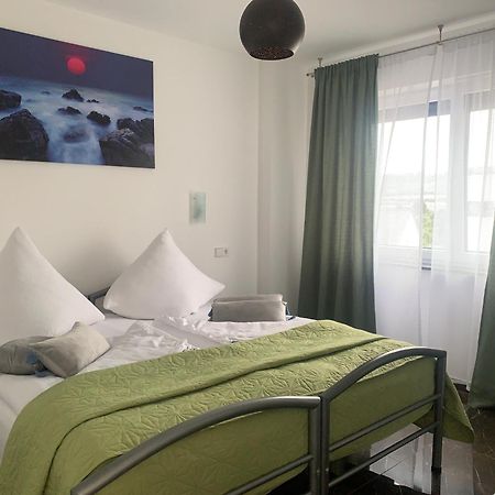 Ferienwohnung-Weinstadt Ngoại thất bức ảnh