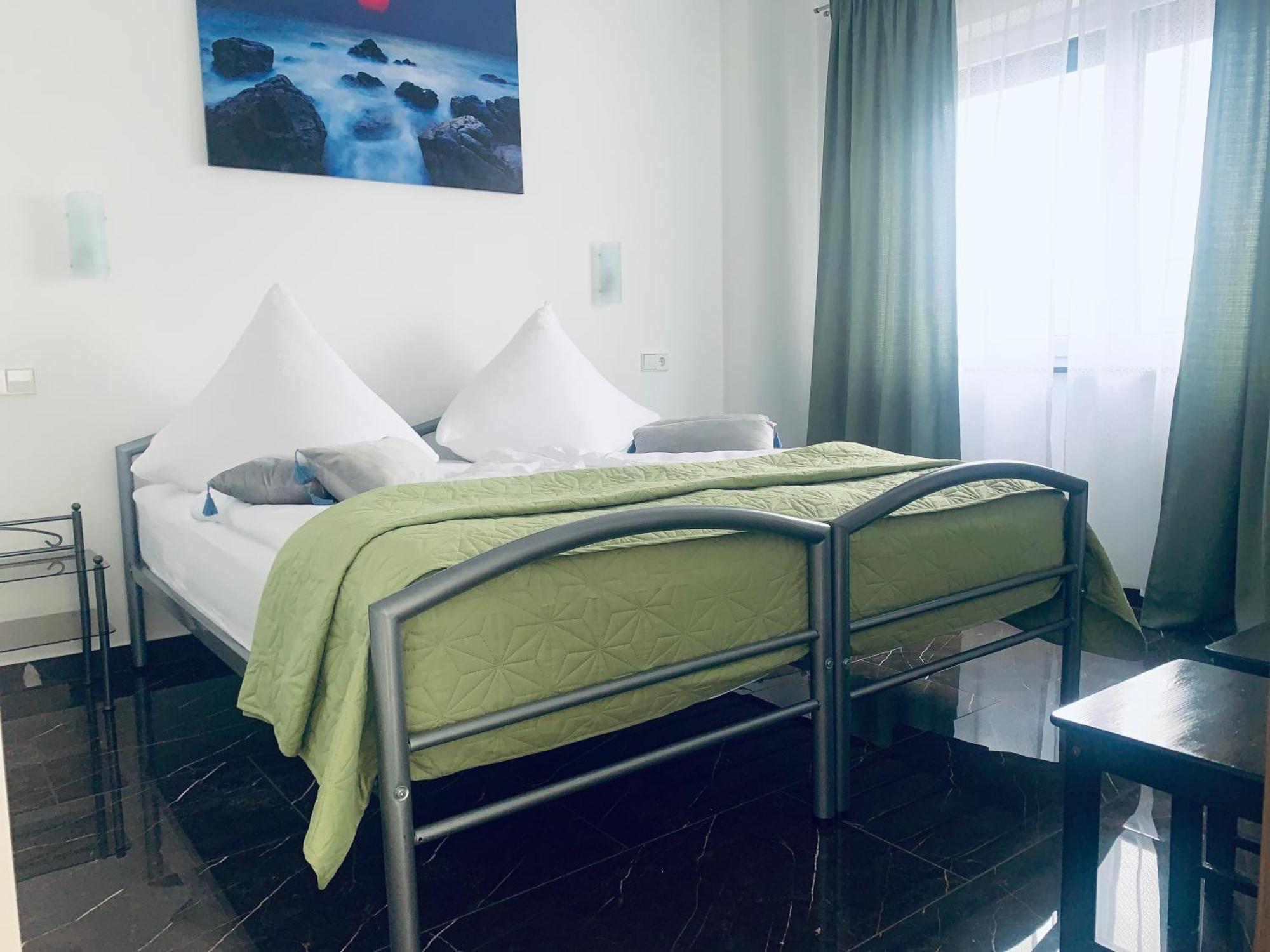 Ferienwohnung-Weinstadt Ngoại thất bức ảnh